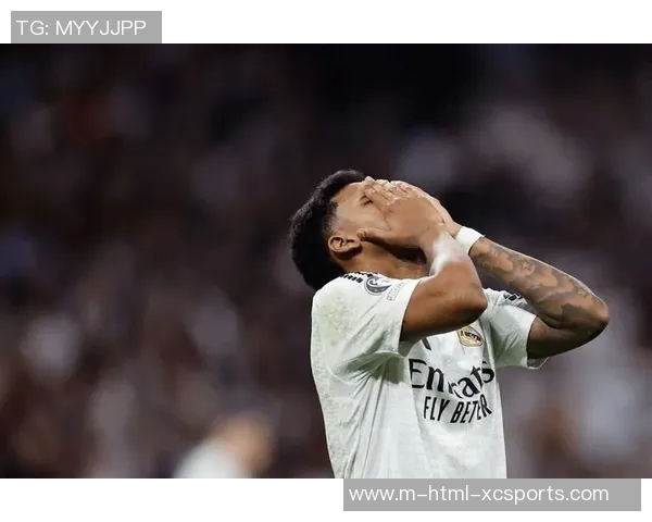 迈尼昂的足球之路：从青涩少年到世界顶级门将的蜕变与荣耀